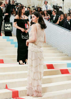 Alexandra Daddario feet photo thumbnail