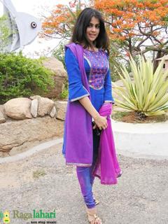 Genelia Deshmukh feet photo 1