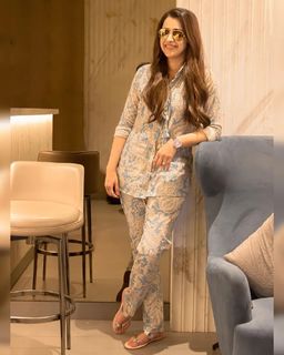 Trisha Krishnan feet photo thumbnail