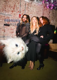 Kate Hudson feet photo thumbnail