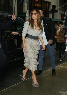 Jennifer Lopez feet photo thumbnail