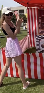 Malgorzata Socha feet photo thumbnail