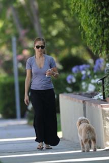 Minka Kelly feet photo thumbnail