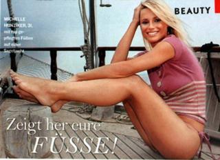 Michelle Hunziker feet photo thumbnail
