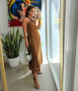 Paula Echevarría feet photo thumbnail