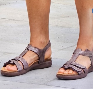 Kerstin Lindquist feet photo thumbnail