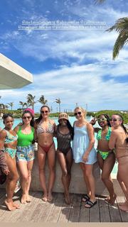 Simone Biles feet photo thumbnail
