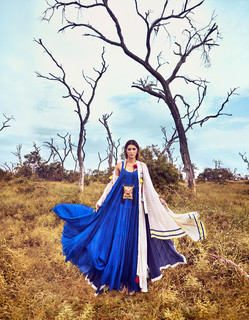 Kriti Sanon feet photo thumbnail
