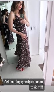 Mandy Moore feet photo thumbnail