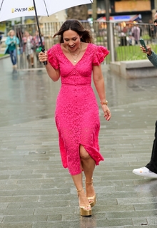 Myleene Klass feet photo thumbnail