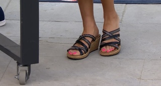 Courtney Khondabi feet photo thumbnail