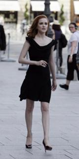 Evan Rachel Wood feet photo thumbnail