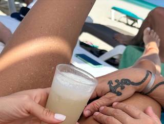 Julieta Prandi feet photo thumbnail