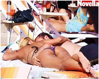 Michelle Hunziker feet photo thumbnail