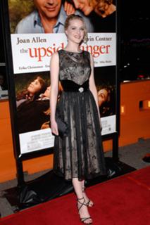 Evan Rachel Wood feet photo thumbnail