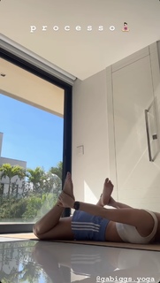 Jade Picon feet photo thumbnail