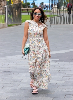 Myleene Klass feet photo thumbnail