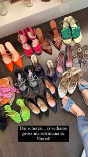 Caterina Balivo feet photo thumbnail