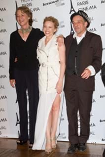 Kylie Minogue feet photo thumbnail