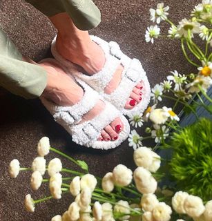Federica Fontana feet photo thumbnail