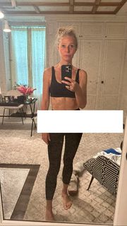 Gwyneth Paltrow feet photo thumbnail