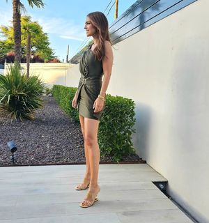 Paula Echevarría feet photo thumbnail
