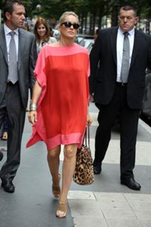 Sharon Stone feet photo thumbnail