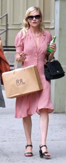 Kirsten Dunst feet photo thumbnail