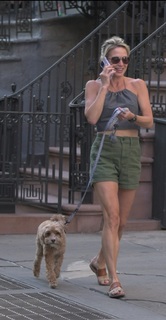 Amy Robach feet photo thumbnail