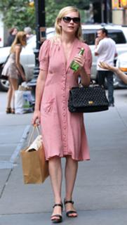 Kirsten Dunst feet photo thumbnail