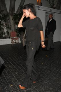 Jessica Szohr feet photo thumbnail
