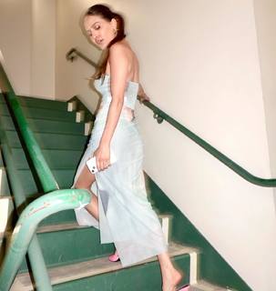 Erin Lim feet photo thumbnail