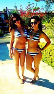 Selena Gomez feet photo thumbnail