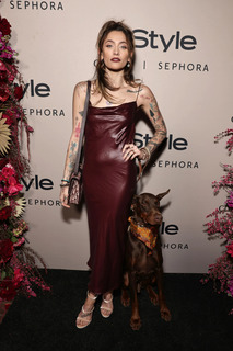 Paris Jackson feet photo thumbnail