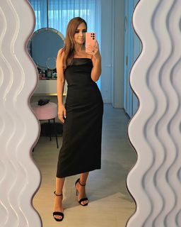 Paula Echevarría feet photo thumbnail