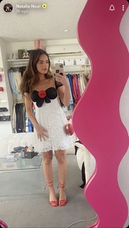 Natalie Noel Mariduena feet photo thumbnail
