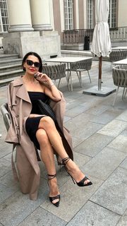 Anna Popek feet photo thumbnail