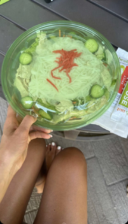 Chantel Jeffries feet photo thumbnail