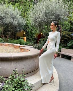 Jordana Brewster feet photo thumbnail