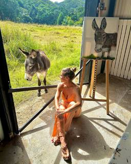 Elsa Pataky feet photo thumbnail