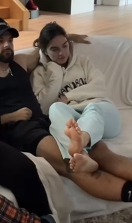 Natalie Noel Mariduena feet photo thumbnail