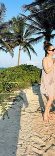 Yoseline Hoffman feet photo thumbnail