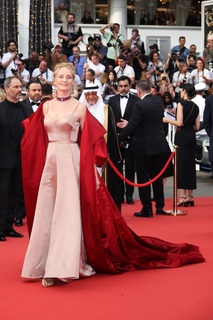 Uma Thurman feet photo thumbnail