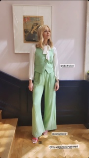 Fearne Cotton feet photo thumbnail