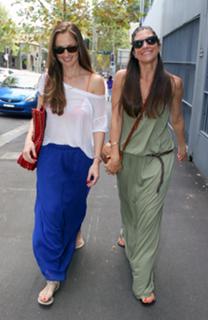 Minka Kelly feet photo thumbnail
