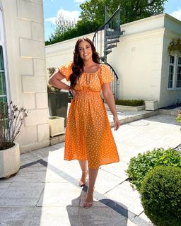 Jacqueline Jossa feet photo thumbnail