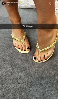 Natalie Noel Mariduena feet photo thumbnail