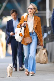 Naomi Watts feet photo thumbnail