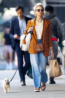 Naomi Watts feet photo thumbnail