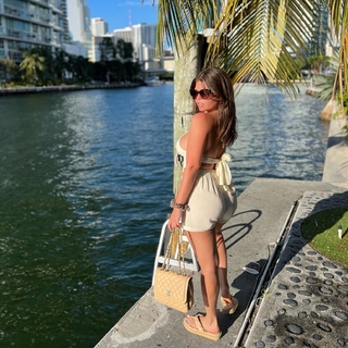 Chanel West Coast feet photo thumbnail